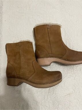 Dansko Brown Suede Ankle Booties Size 38